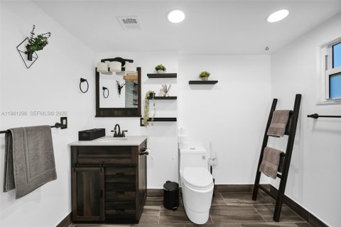 Villa ou maison à louer à Fort Lauderdale, Floride: 3 chambres, 134.71 m2 № 2044370 - photo 24