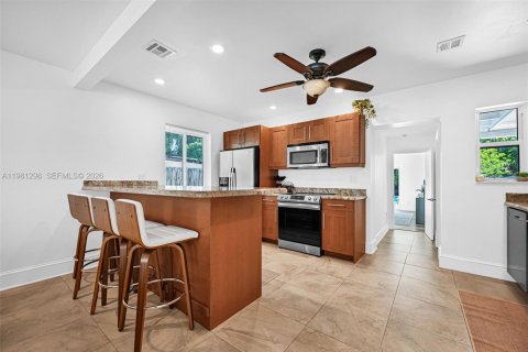 Villa ou maison à louer à Fort Lauderdale, Floride: 3 chambres, 134.71 m2 № 2044370 - photo 8