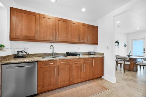 Villa ou maison à louer à Fort Lauderdale, Floride: 3 chambres, 134.71 m2 № 2044370 - photo 9