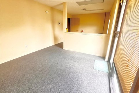Commercial property in Ocala, Florida 111.48 sq.m. № 1841641 - photo 2