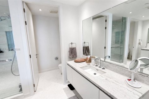 Copropriété à vendre à Miami, Floride: 2 chambres, 198.9 m2 № 2390197 - photo 19