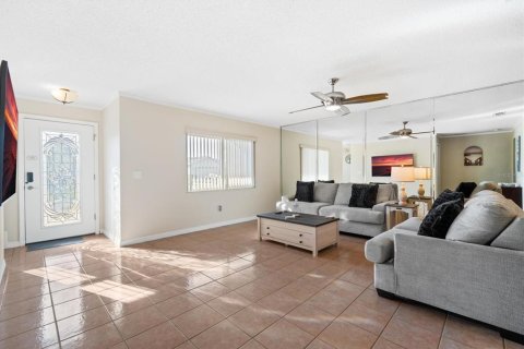 Propiedad comercial en venta en Palm Coast, Florida, 7 dormitorios, 354.05 m2 № 1908710 - foto 25