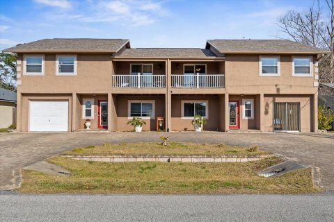 Propiedad comercial en venta en Palm Coast, Florida, 7 dormitorios, 354.05 m2 № 1908710 - foto 1
