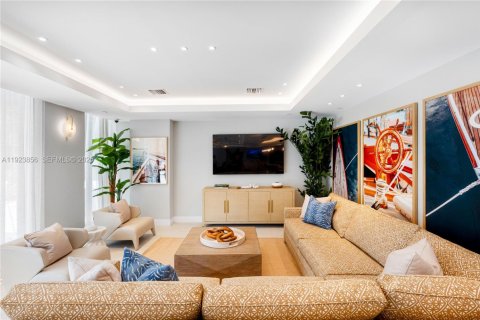 Снять в аренду виллу или дом в Помпано-Бич, Флорида 2 спальни, № 1982152 - фото 19