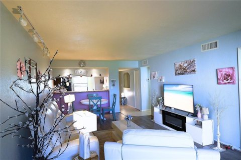 Copropriété à vendre à Punta Gorda, Floride: 2 chambres, 95.88 m2 № 2145522 - photo 11