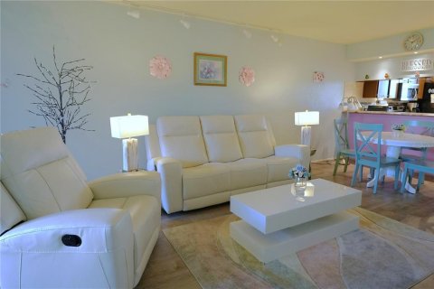Copropriété à vendre à Punta Gorda, Floride: 2 chambres, 95.88 m2 № 2145522 - photo 8