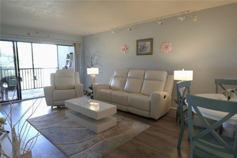 Copropriété à vendre à Punta Gorda, Floride: 2 chambres, 95.88 m2 № 2145522 - photo 7
