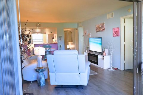 Copropriété à vendre à Punta Gorda, Floride: 2 chambres, 95.88 m2 № 2145522 - photo 12