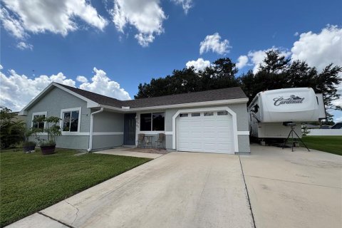 Villa ou maison à vendre à North Port, Floride: 2 chambres, 105.26 m2 № 1919765 - photo 4