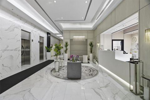 Снять в аренду кондоминиум в Майами, Флорида 2 спальни, 88.26м2, № 1997069 - фото 18