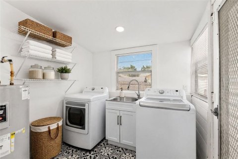 Casa en venta en Tampa, Florida, 2 dormitorios, 104.79 m2 № 2386237 - foto 26
