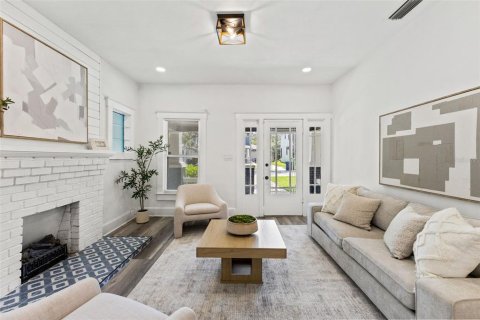 Casa en venta en Tampa, Florida, 2 dormitorios, 104.79 m2 № 2386237 - foto 4