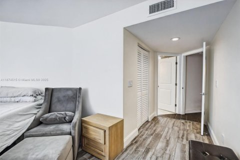 Condominio en venta en Plantation, Florida, 2 dormitorios, 108.05 m2 № 1922924 - foto 19