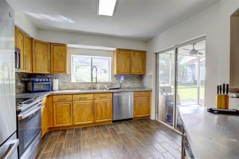 Condominio en venta en Plantation, Florida, 2 dormitorios, 108.05 m2 № 1922924 - foto 14