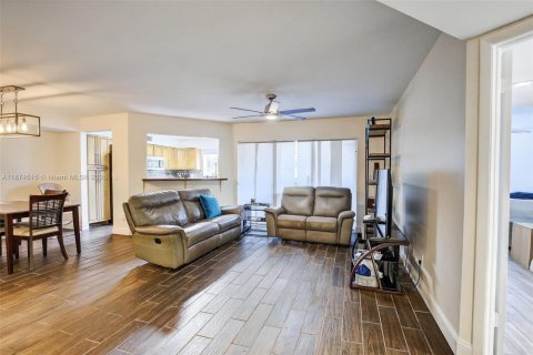 Condominio en venta en Plantation, Florida, 2 dormitorios, 108.05 m2 № 1922924 - foto 24