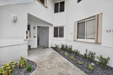 Condominio en venta en Plantation, Florida, 2 dormitorios, 108.05 m2 № 1922924 - foto 4