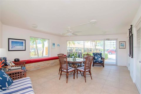 Condo in Saint Petersburg, Florida, 2 bedrooms  № 1640931 - photo 21