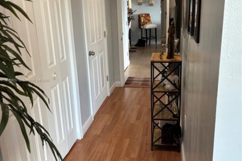 Condominio en venta en Miami, Florida, 2 dormitorios, 95.69 m2 № 1951934 - foto 29