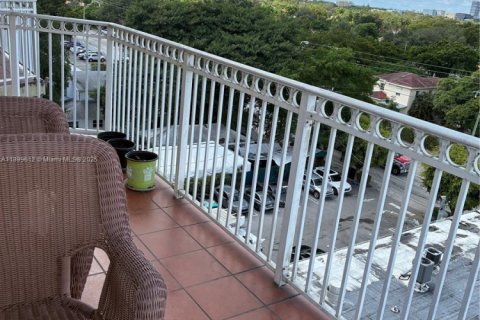 Condominio en venta en Miami, Florida, 2 dormitorios, 95.69 m2 № 1951934 - foto 9