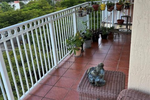 Condominio en venta en Miami, Florida, 2 dormitorios, 95.69 m2 № 1951934 - foto 12