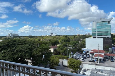 Condominio en venta en Miami, Florida, 2 dormitorios, 95.69 m2 № 1951934 - foto 4