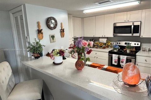 Condominio en venta en Miami, Florida, 2 dormitorios, 95.69 m2 № 1951934 - foto 13