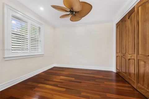 Villa ou maison à vendre à Miami, Floride: 4 chambres, 345.22 m2 № 1990483 - photo 27