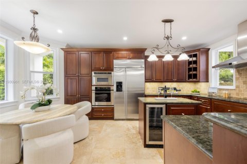 Villa ou maison à vendre à Miami, Floride: 4 chambres, 345.22 m2 № 1990483 - photo 7