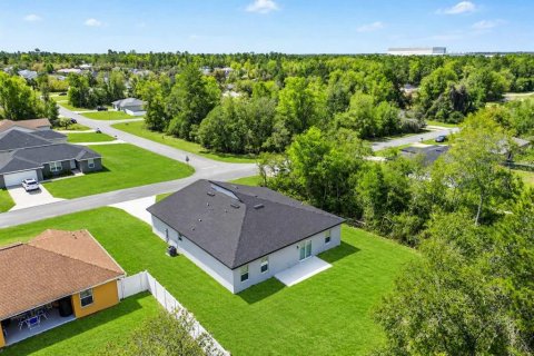Villa ou maison à louer à Ocala, Floride: 4 chambres, 170.29 m2 № 2427118 - photo 2