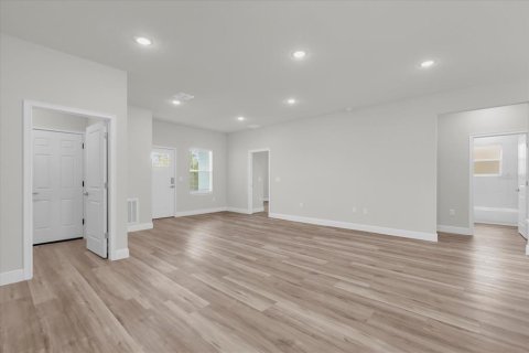 Villa ou maison à louer à Ocala, Floride: 4 chambres, 170.29 m2 № 2427118 - photo 4