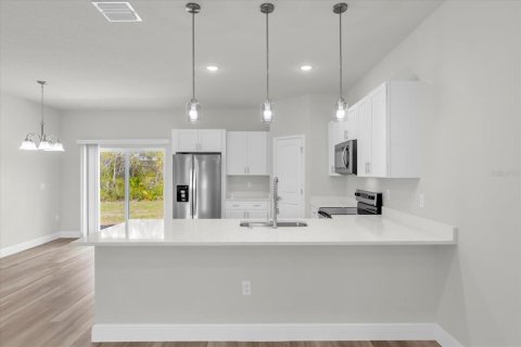 Villa ou maison à louer à Ocala, Floride: 4 chambres, 170.29 m2 № 2427118 - photo 8