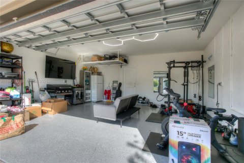 Adosado en venta en Miami, Florida, 3 dormitorios, 168.34 m2 № 1999465 - foto 3