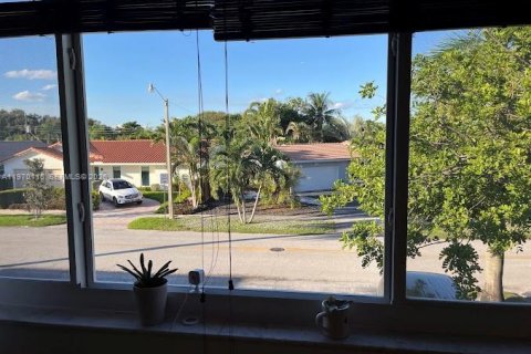 Condo in Fort Lauderdale, Florida, 2 bedrooms № 2030835 - photo 5