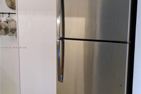 Condo in Fort Lauderdale, Florida, 2 bedrooms № 2030835 - photo 10