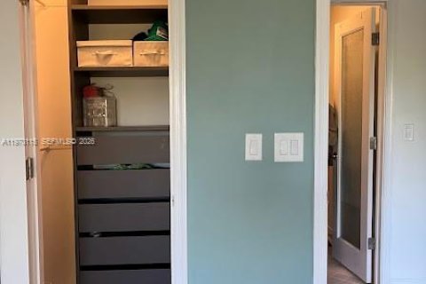 Condo in Fort Lauderdale, Florida, 2 bedrooms № 2030835 - photo 7