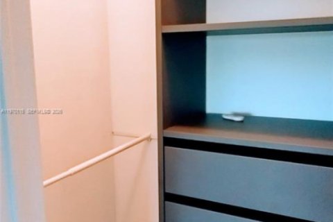 Condo in Fort Lauderdale, Florida, 2 bedrooms № 2030835 - photo 18