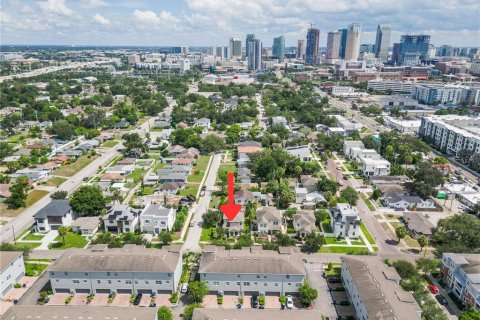 Casa en venta en Tampa, Florida, 3 dormitorios, 175.59 m2 № 2385651 - foto 20