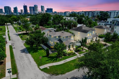 Casa en venta en Tampa, Florida, 3 dormitorios, 175.59 m2 № 2385651 - foto 15