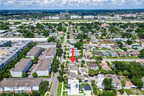 Casa en venta en Tampa, Florida, 3 dormitorios, 175.59 m2 № 2385651 - foto 19