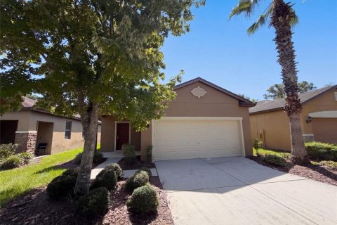 House in Riverview, Florida 3 bedrooms, 144.09 sq.m. № 2403645