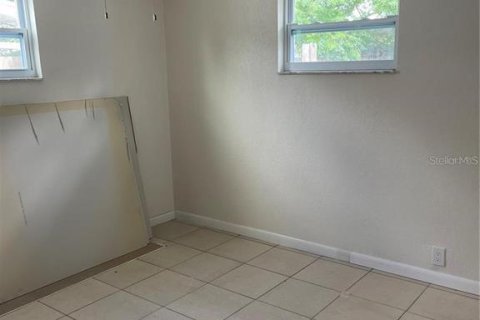 Villa ou maison à louer à Holiday, Floride: 3 chambres, 93.27 m2 № 2433480 - photo 9