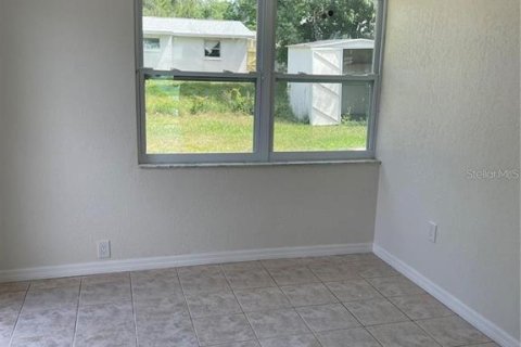 Villa ou maison à louer à Holiday, Floride: 3 chambres, 93.27 m2 № 2433480 - photo 6