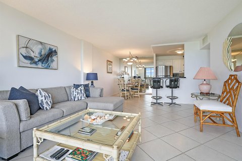 Condo in Boca Raton, Florida, 2 bedrooms  № 2392944 - photo 16