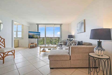 Condo in Boca Raton, Florida, 2 bedrooms  № 2392944 - photo 18