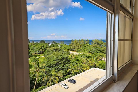 Condo in Boca Raton, Florida, 2 bedrooms  № 2392944 - photo 26