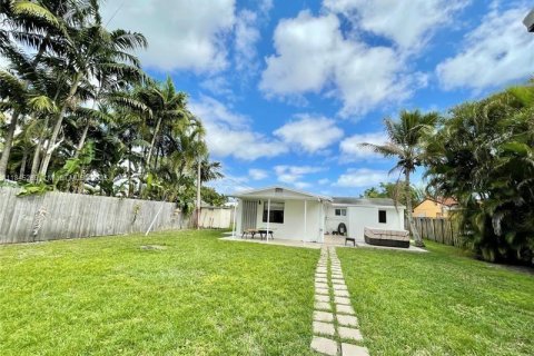 Villa ou maison à louer à Hollywood, Floride: 3 chambres, 119.66 m2 № 1842746 - photo 18