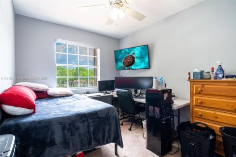 Townhouse in Miramar, Florida 3 bedrooms, 148.74 sq.m. № 1788324 - photo 18