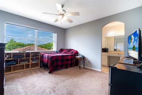 Townhouse in Miramar, Florida 3 bedrooms, 148.74 sq.m. № 1788324 - photo 12