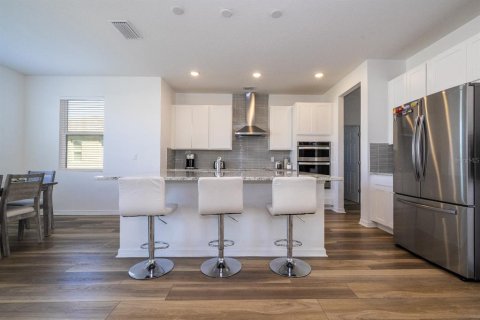 Casa en venta en Kissimmee, Florida, 5 dormitorios, 260.68 m2 № 1554721 - foto 15