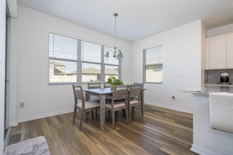 Casa en venta en Kissimmee, Florida, 5 dormitorios, 260.68 m2 № 1554721 - foto 16